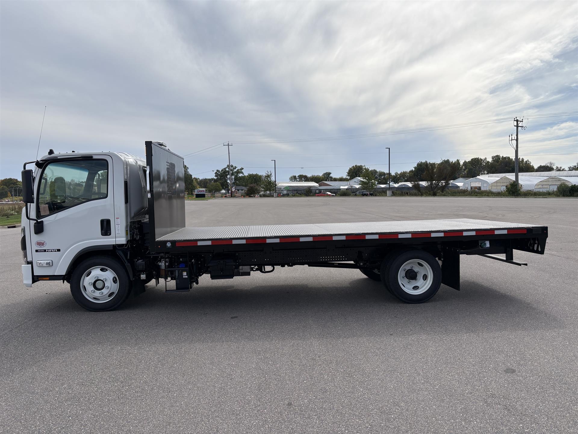 2027 Isuzu NRR in Inver Grove Heights, MN — photo 6