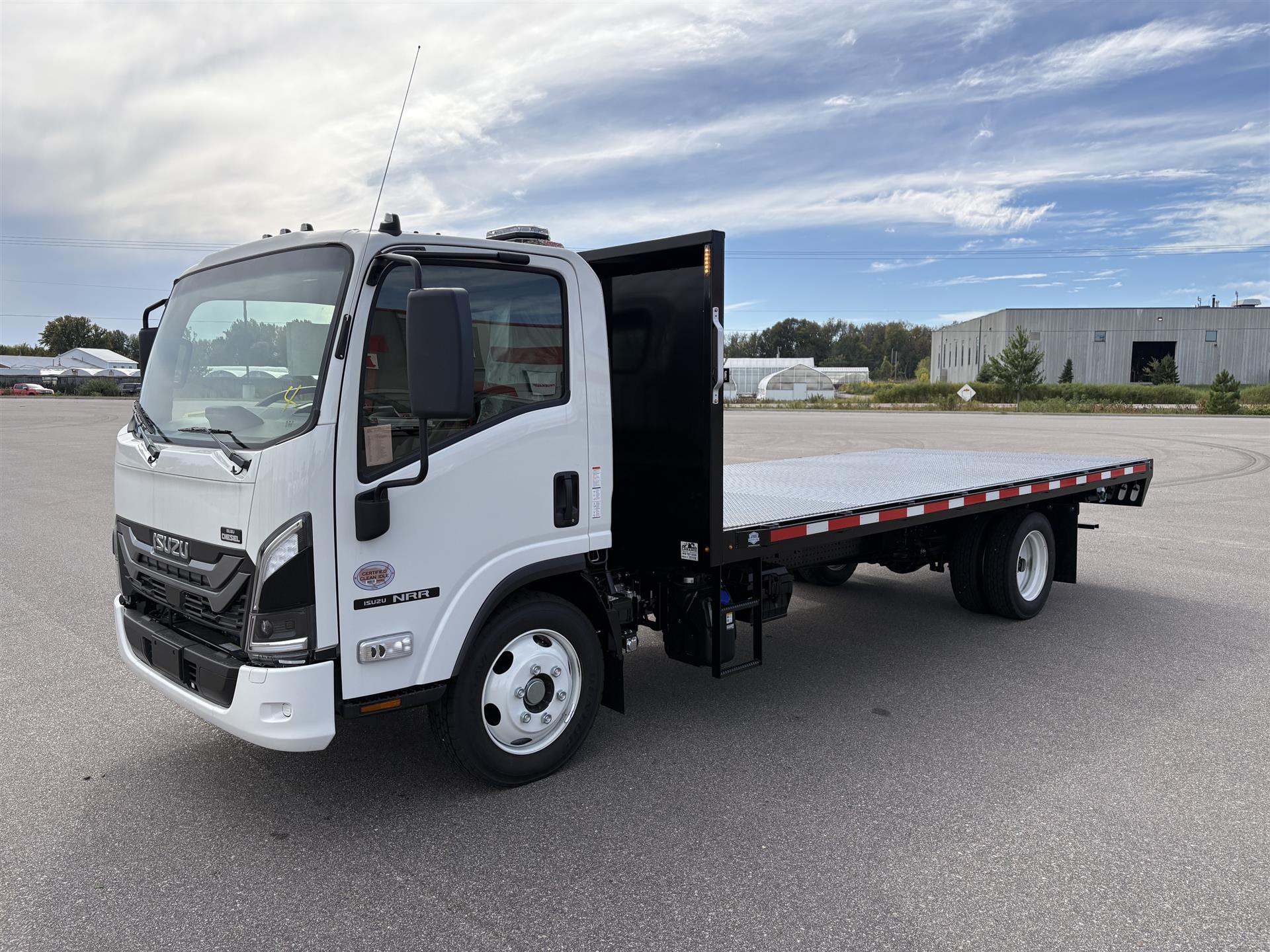 2027 Isuzu NRR in Inver Grove Heights, MN — photo 7