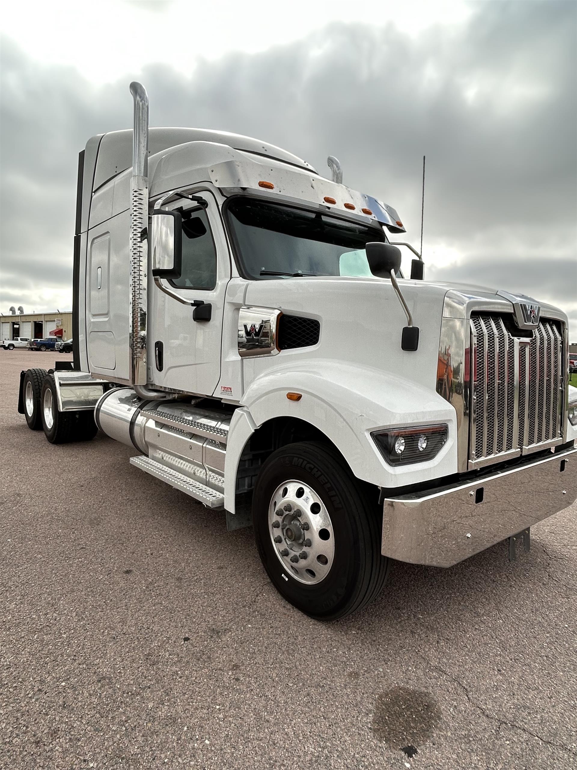 2027 Western Star 49X in Sioux Falls, SD — photo 4