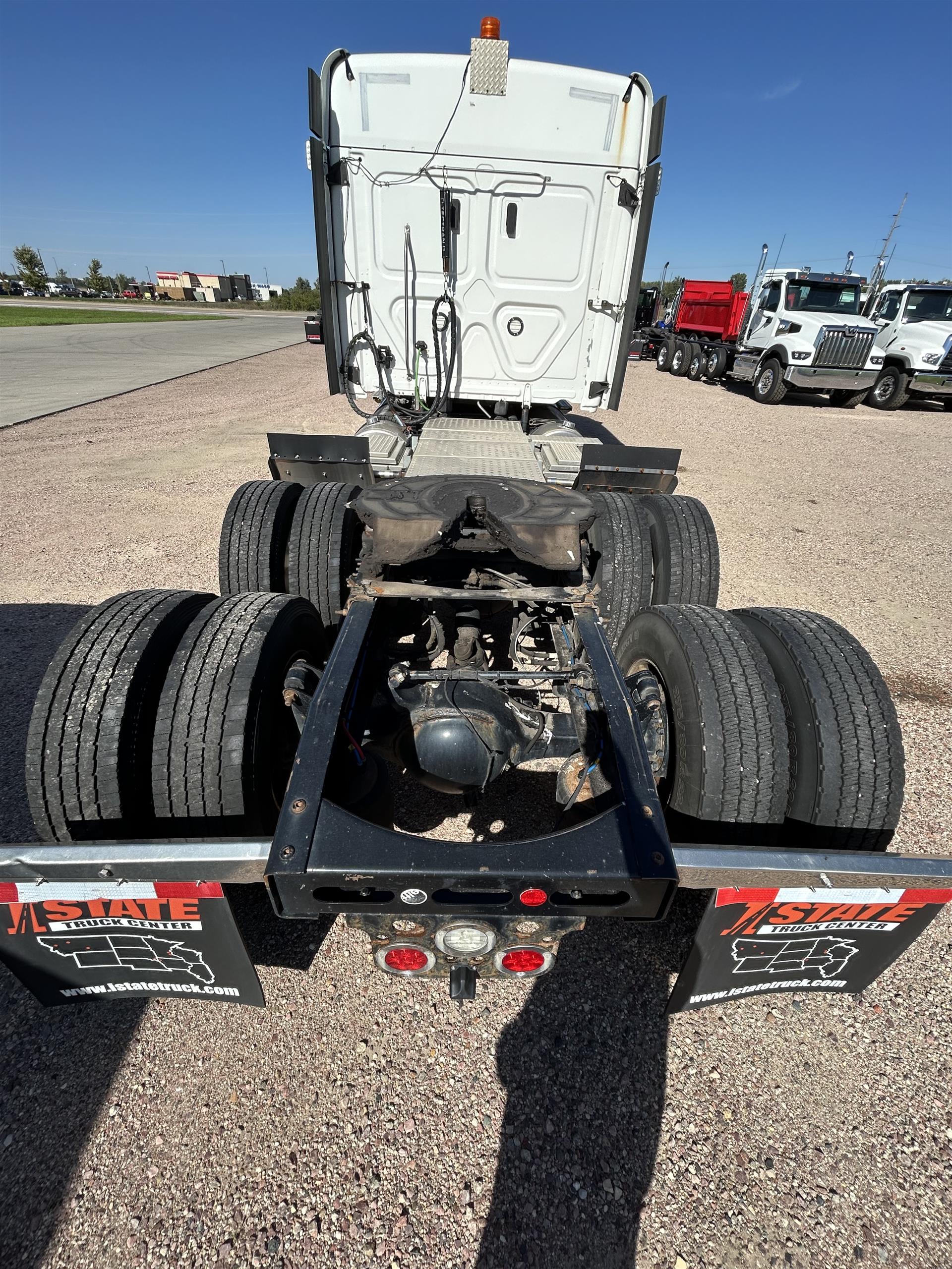2022 Freightliner Cascadia in Sioux Falls, SD — photo 5