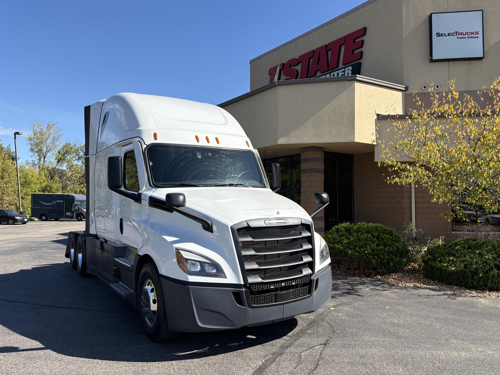 2024 Freightliner Cascadia in Inver Grove Heights, MN — photo 7