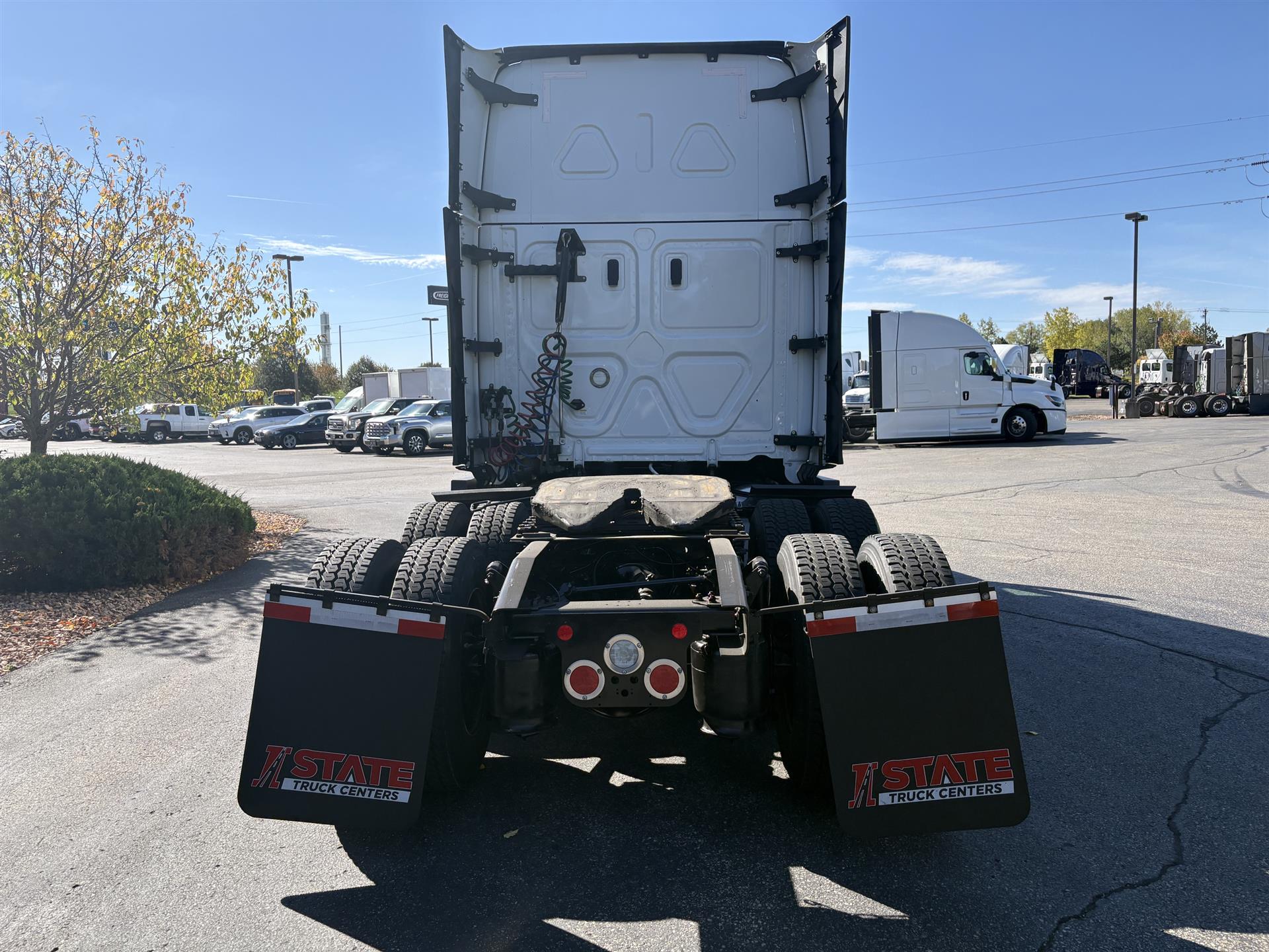 2024 Freightliner Cascadia in Inver Grove Heights, MN — photo 4