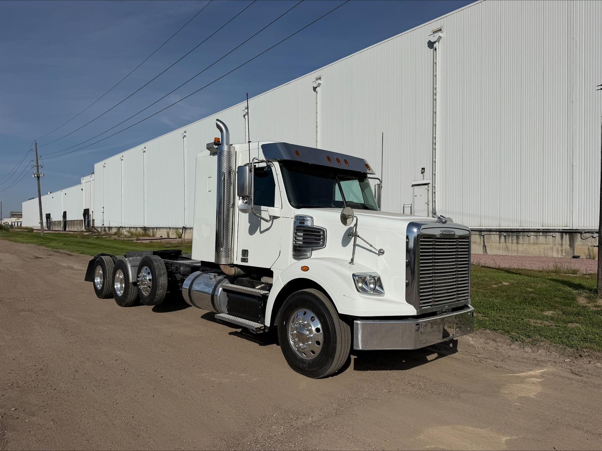 2020 Freightliner 122SD in Sioux City, IA