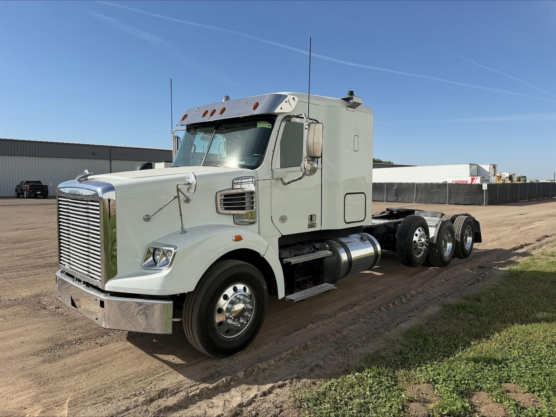 2020 Freightliner 122SD in Sioux City, IA — photo 4