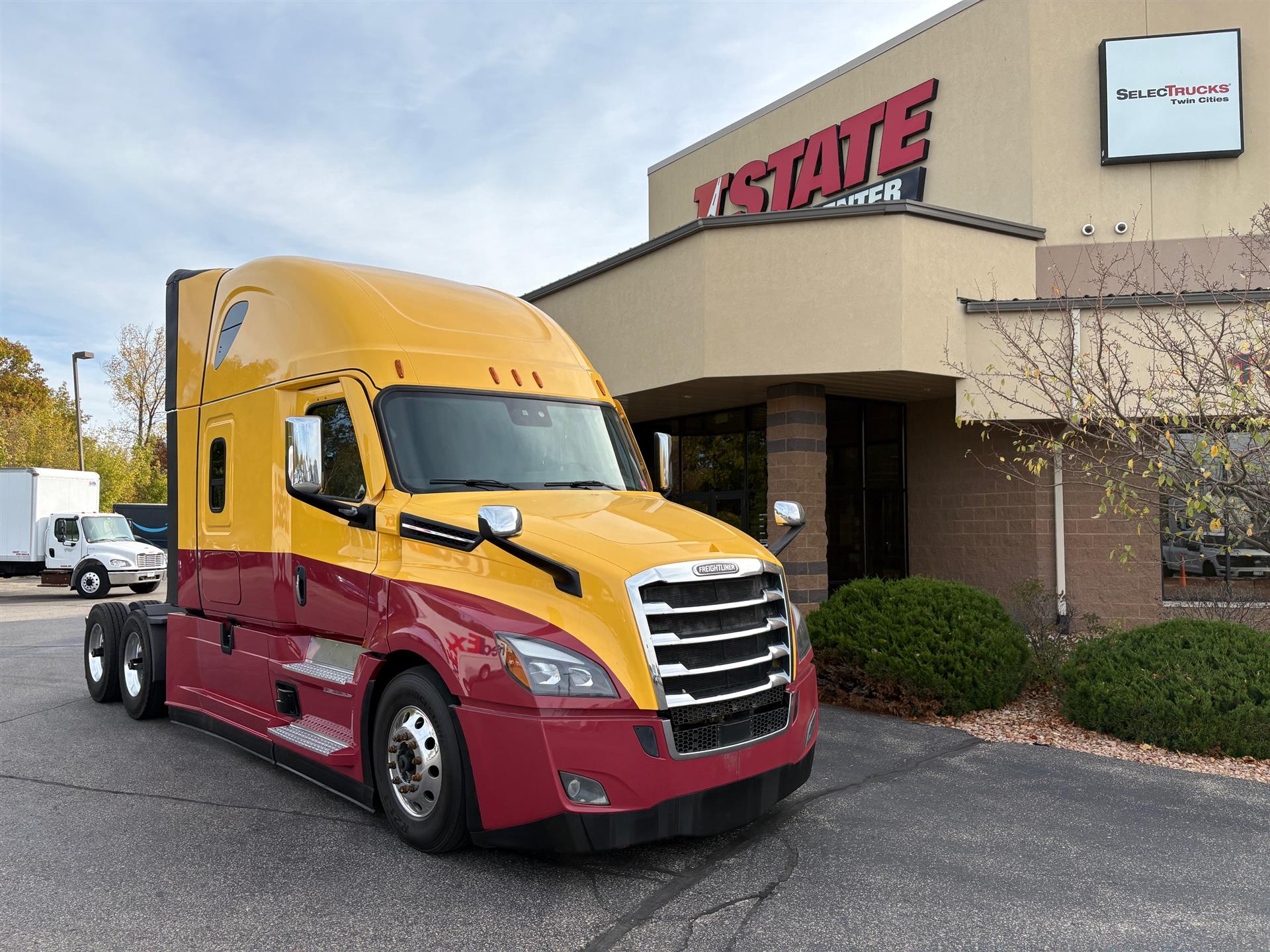 2024 Freightliner Cascadia in Inver Grove Heights, MN — photo 8