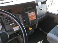 2005 Kenworth T300