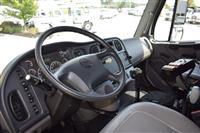 2012 Freightliner M2106