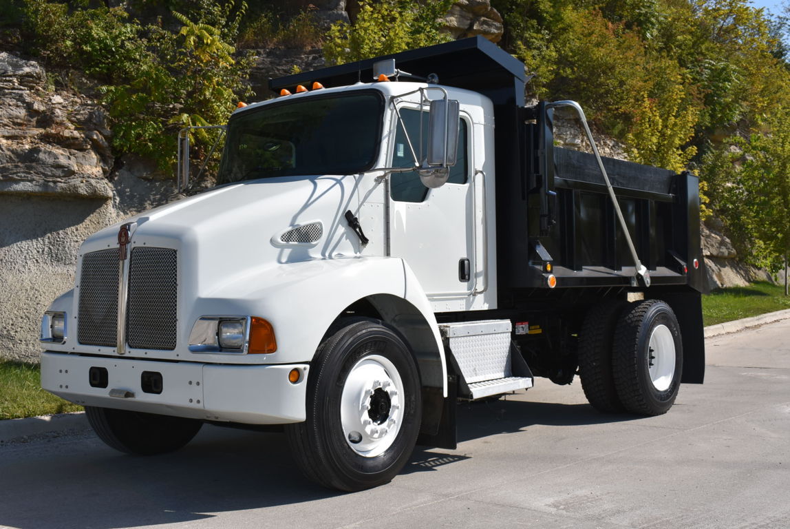 2005 Kenworth T300