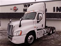 2015 Freightliner Cascadia 125