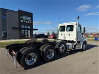 2025 Freightliner Cascadia 126