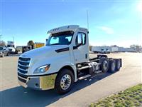 2025 Freightliner Cascadia 126