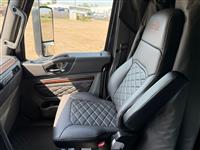 2025 International HX520 SFA
