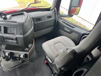 2021 Volvo VNL64T760