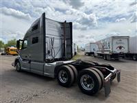 2021 Volvo VNL64T760
