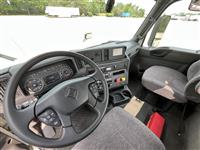 2020 International LT625