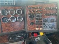 2003 Kenworth T800