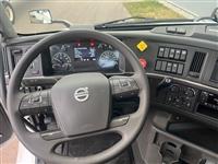 2023 Volvo VNL300