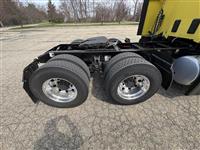 2023 Peterbilt 579