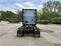 2022 International LT625