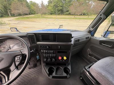2025 International LT625