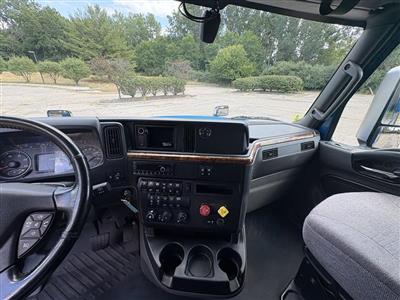 2022 International LT625