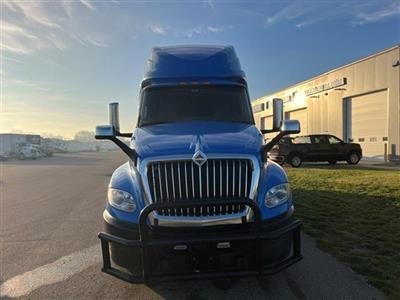 2022 International LT625