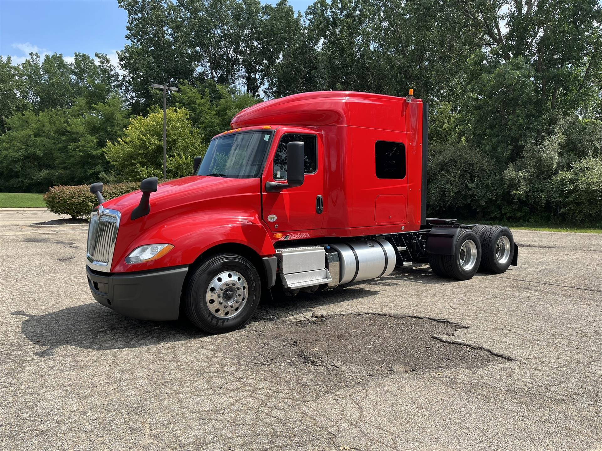 2021 International LT625