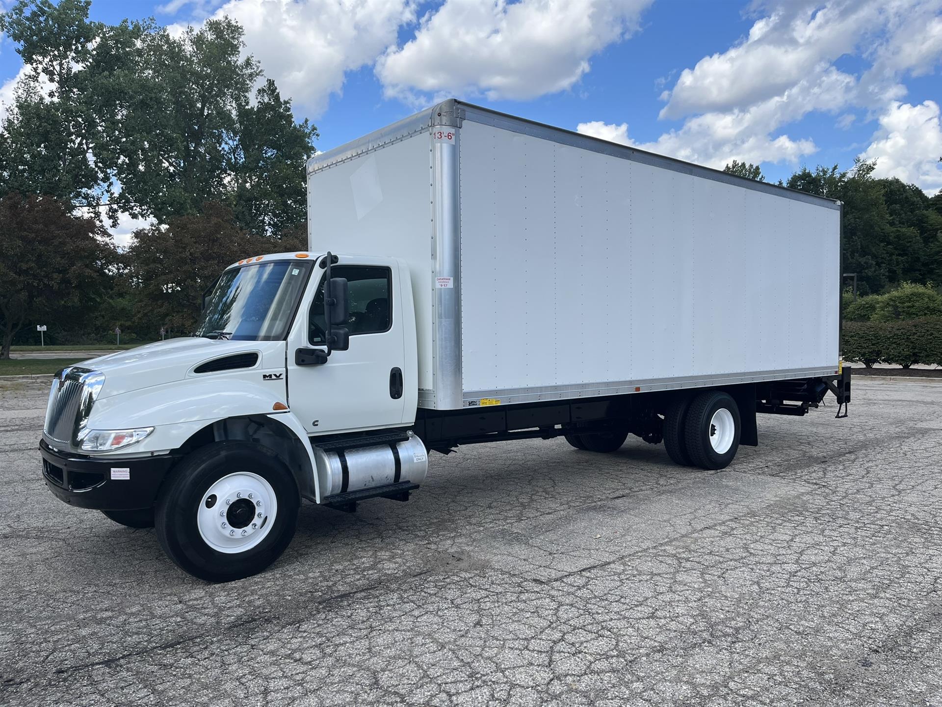 2021 International MV607 SBA