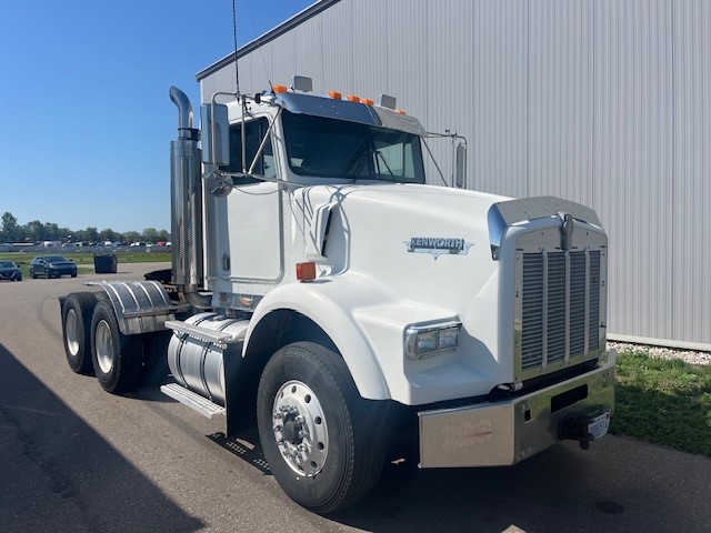 2003 Kenworth T800