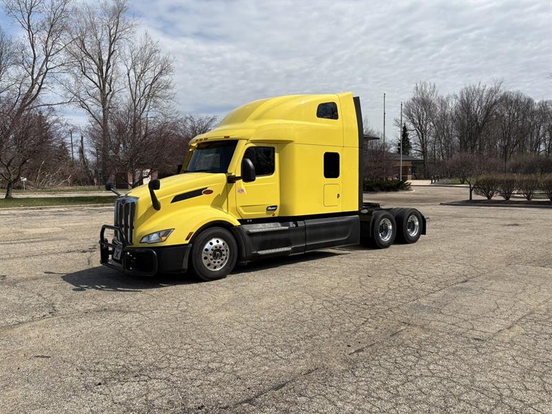 2023 Peterbilt 579
