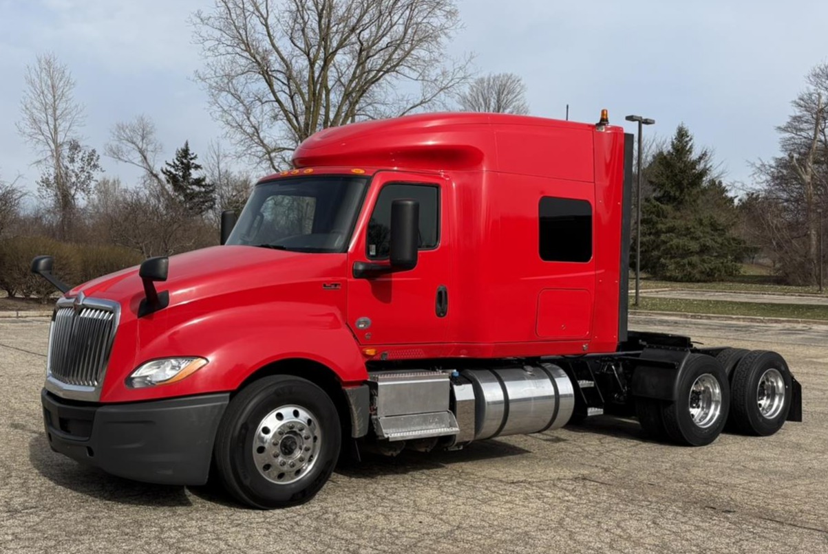 2021 International LT625
