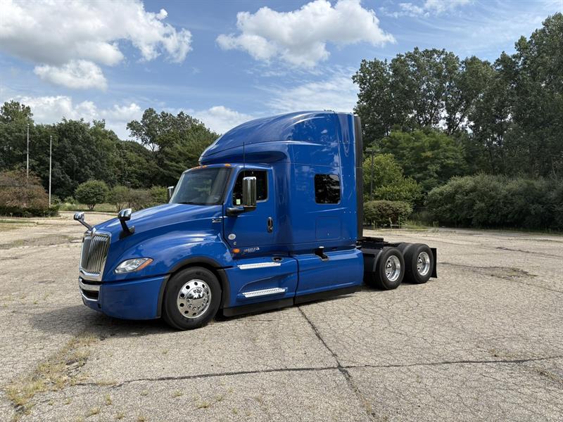 2025 International LT625