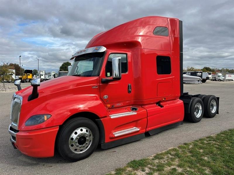 2022 International LT625