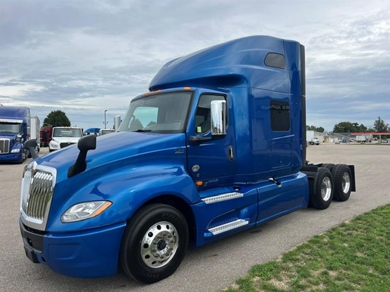 2022 International LT625