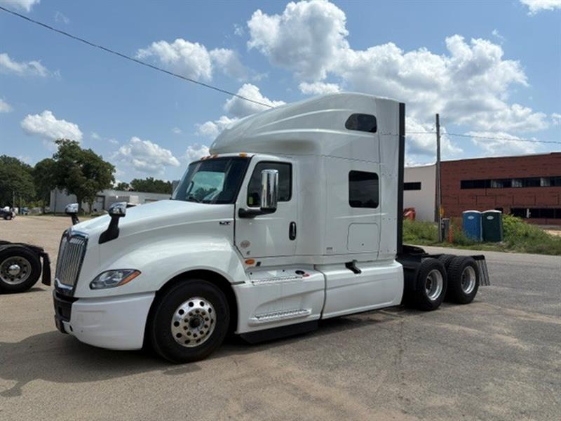 2022 International LT625