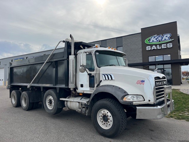 2005 Mack Granite CT713