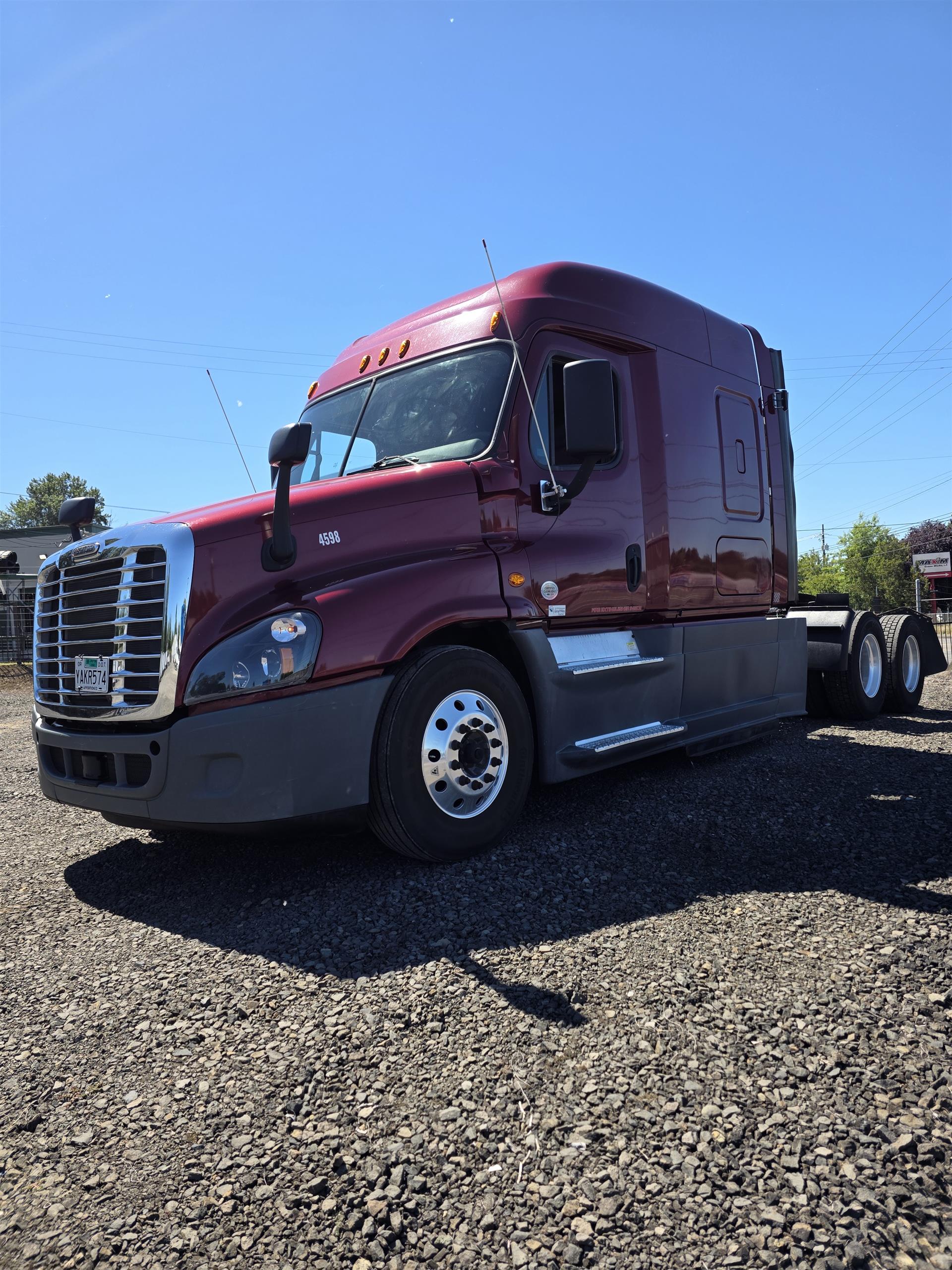 2017 Freightliner CASCADIA