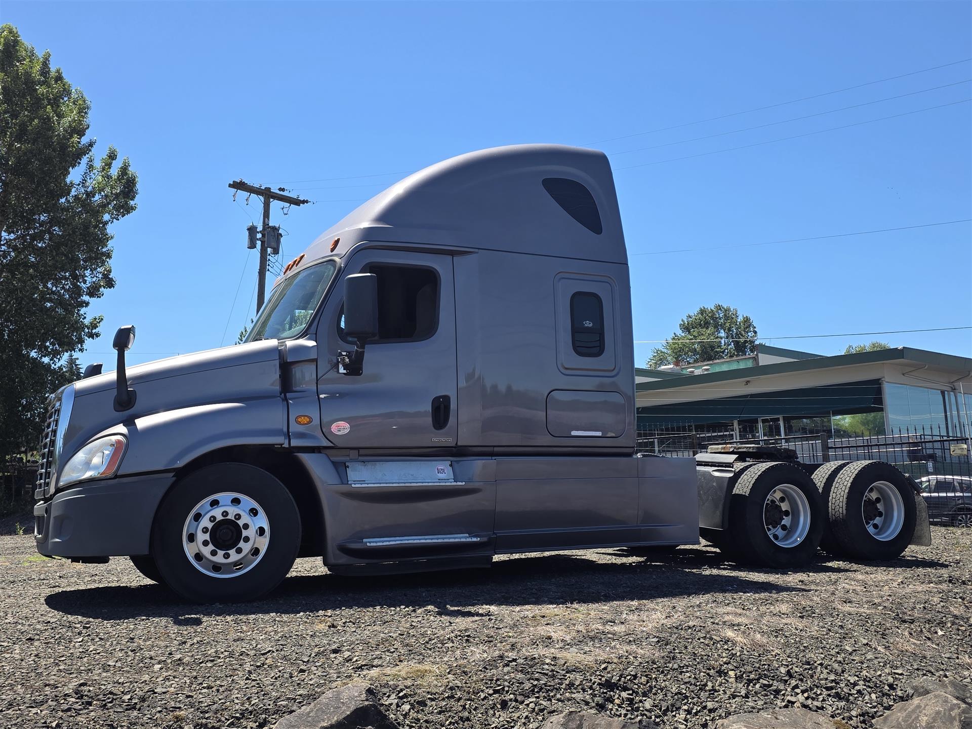 2017 Freightliner CASCADIA
