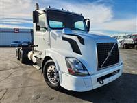 2016 Volvo VNL300