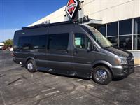 2019 American Coach Patriot MD4 Lounge