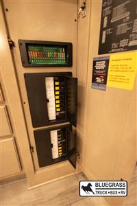  Renegade Verona 36VSB