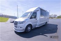 2024 Airstream Atlas Tommy Bahama E1