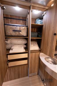 2024 Airstream Atlas Tommy Bahama E1