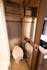 2024 Airstream Atlas Tommy Bahama E1