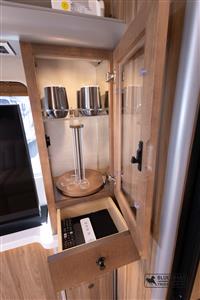 2024 Airstream Atlas Tommy Bahama E1