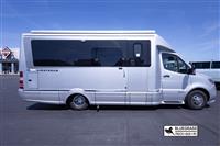 2025 Airstream Atlas Tommy Bahama E1