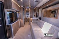 2025 Airstream Atlas Tommy Bahama E1