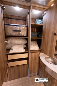 2025 Airstream Atlas Tommy Bahama E1