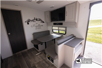 2025 Cruiser RV Corp Shadow Cruiser 242RKS
