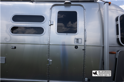 2021 Airstream Globetrotter 30RB